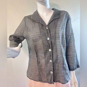 Button Up Shirt 3/4 sleeve